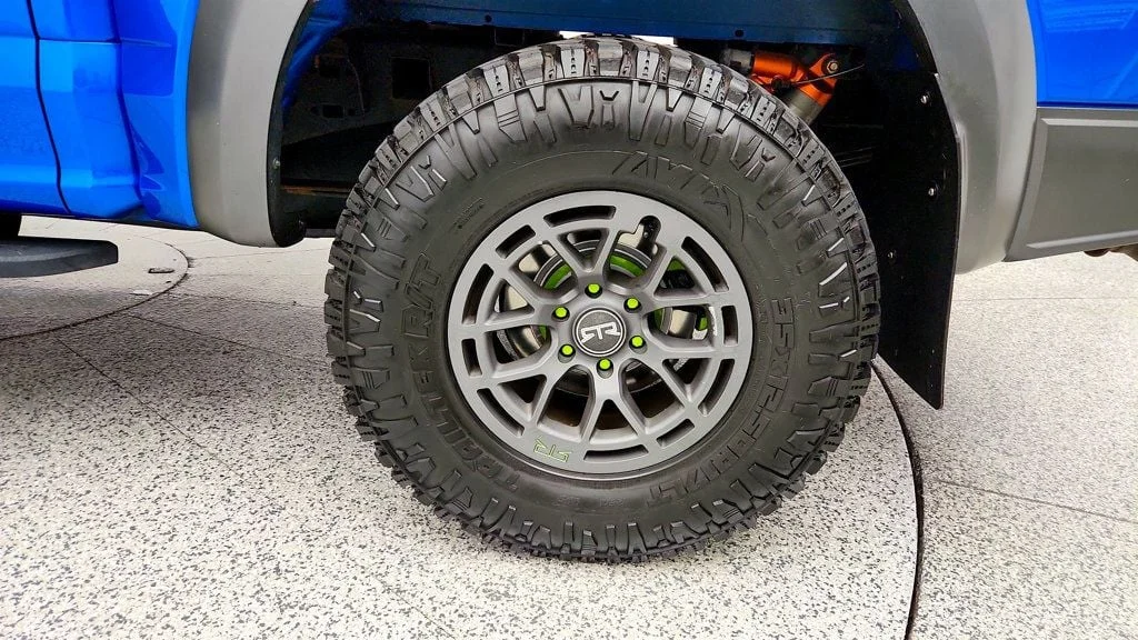 Used 2019 Velocity Blue Metallic Ford Raptor 4WD SuperCrew 5.5
