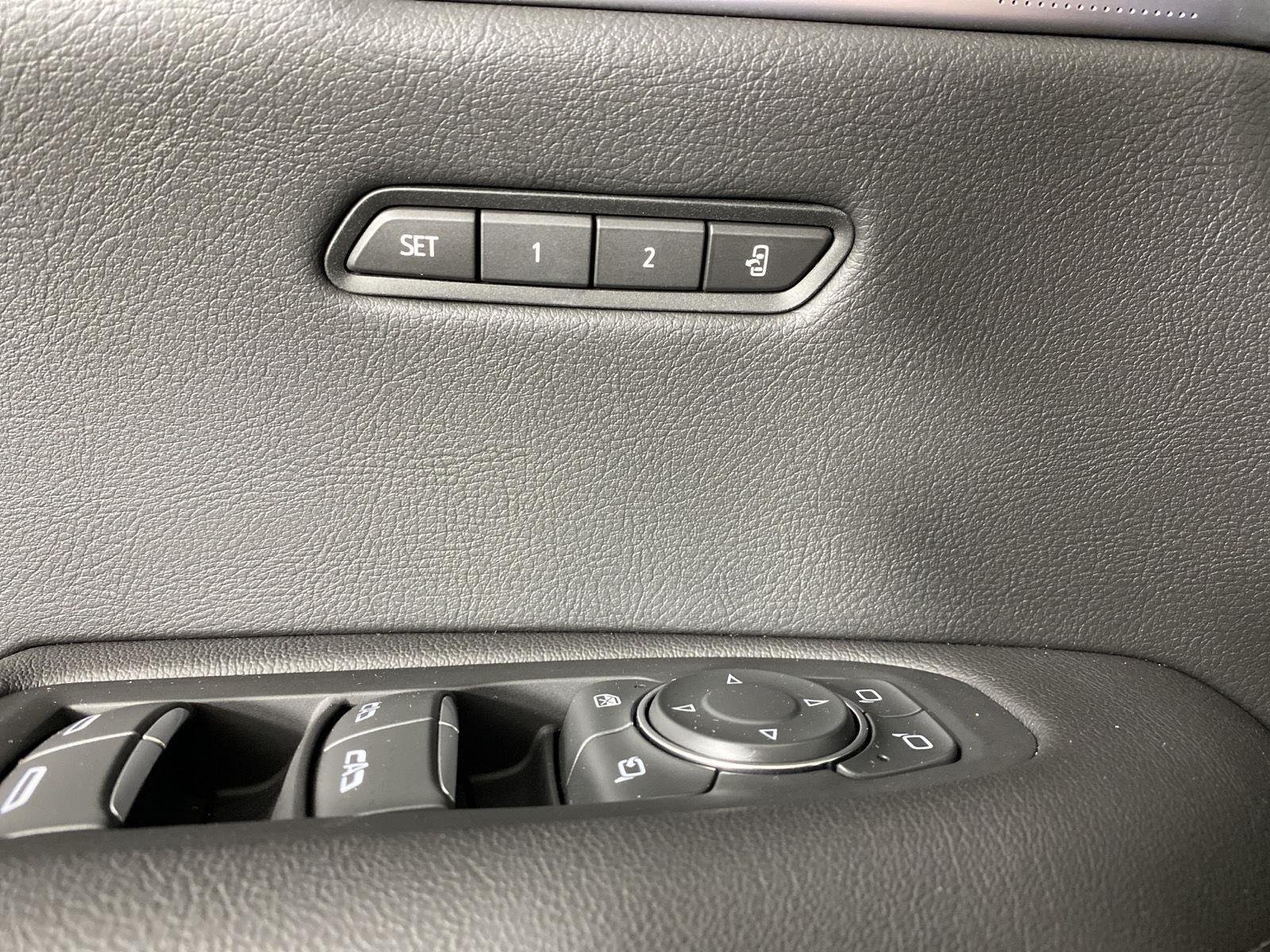 Used 2025 Stellar Black Metallic Cadillac AWD Premium Luxury image 23