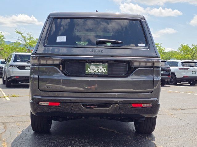 New 2026 Baltic-Gray Metallic Clear-Coat Exterior Paint Jeep Summit Obsidian image 34
