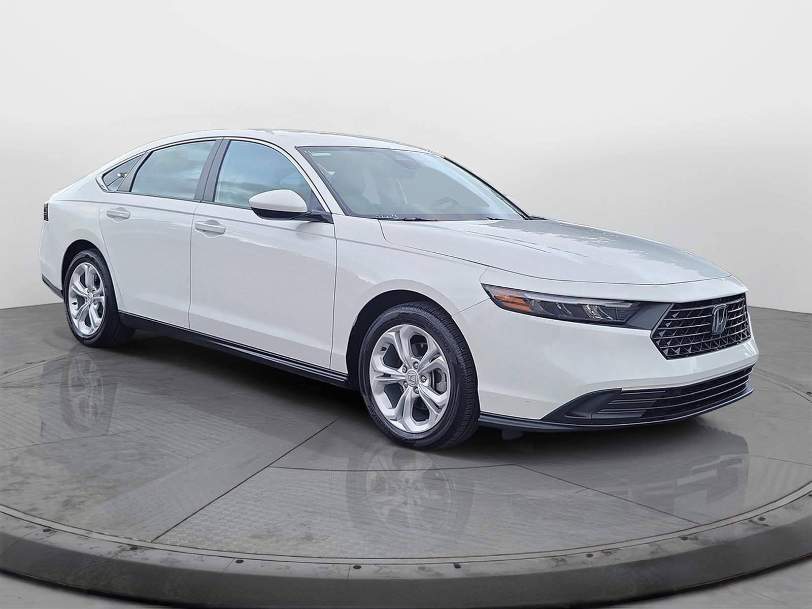 2024 Honda Accord LX - Photo 31