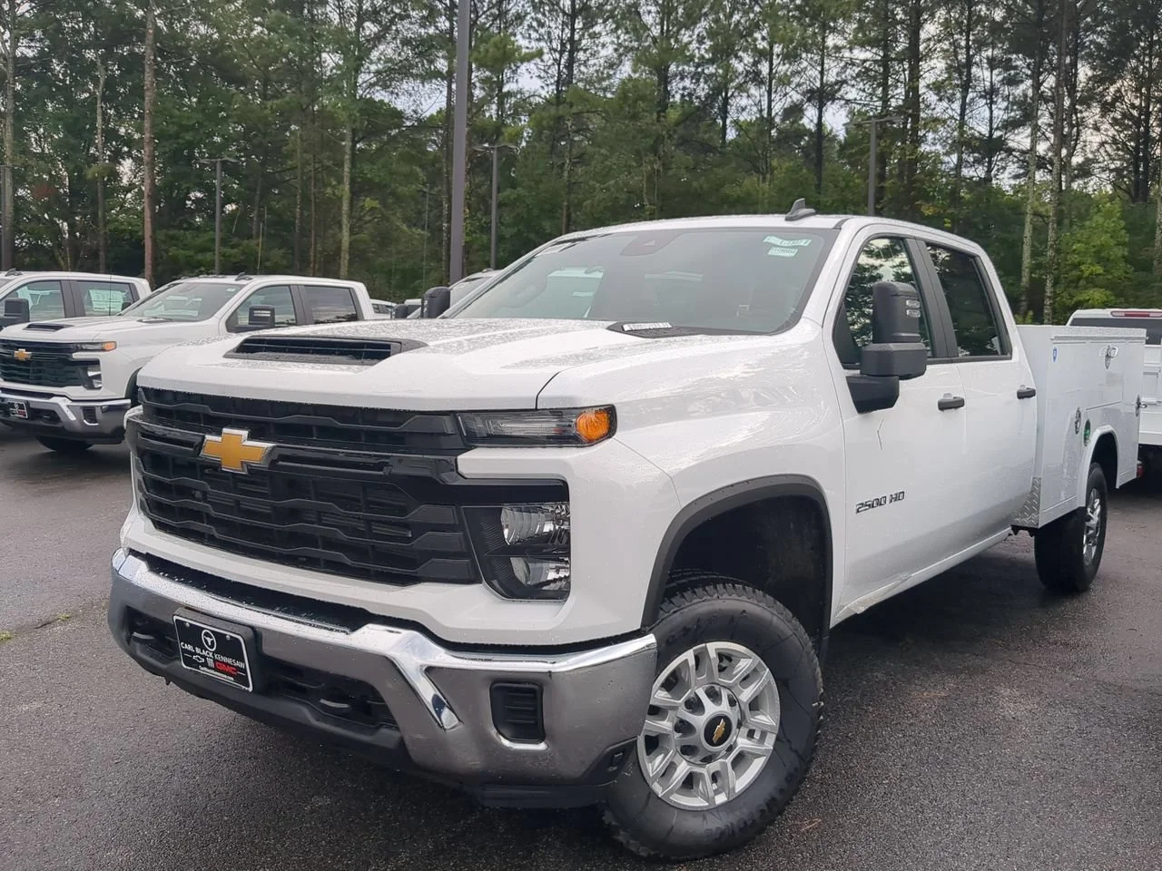 New 2026 Summit White Chevrolet WT image 1