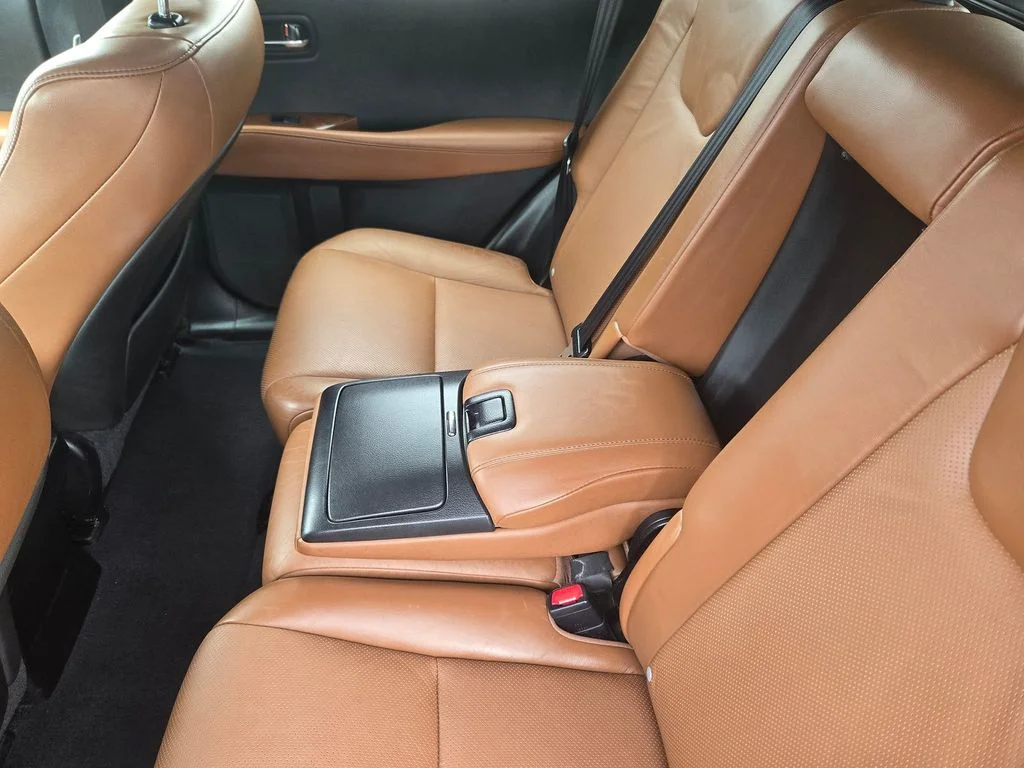 Used 2013 Cashmere Metallic Lexus 350 image 9