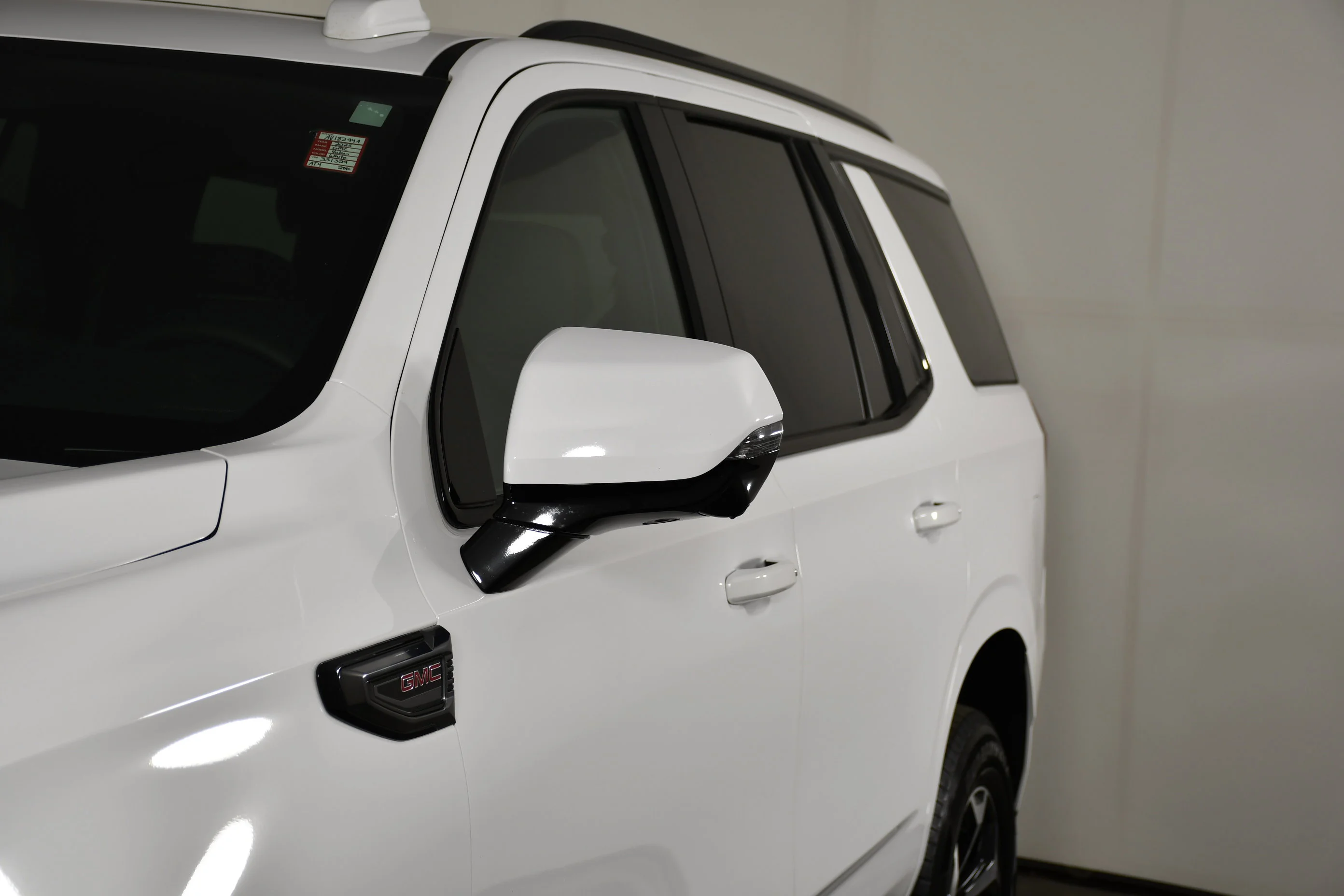 Used 2025 Summit White GMC AT4 image 13