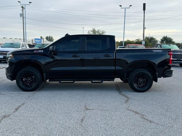 Used 2021 BLACK Chevrolet LT Trail Boss image 2