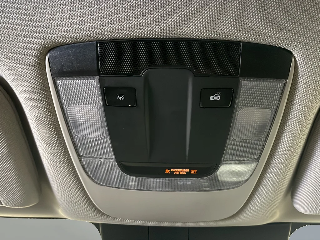 Used 2021 Silver Kia LX image 36