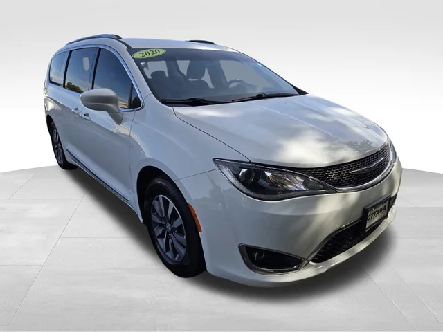 2020 Chrysler Pacifica Touring L Plus