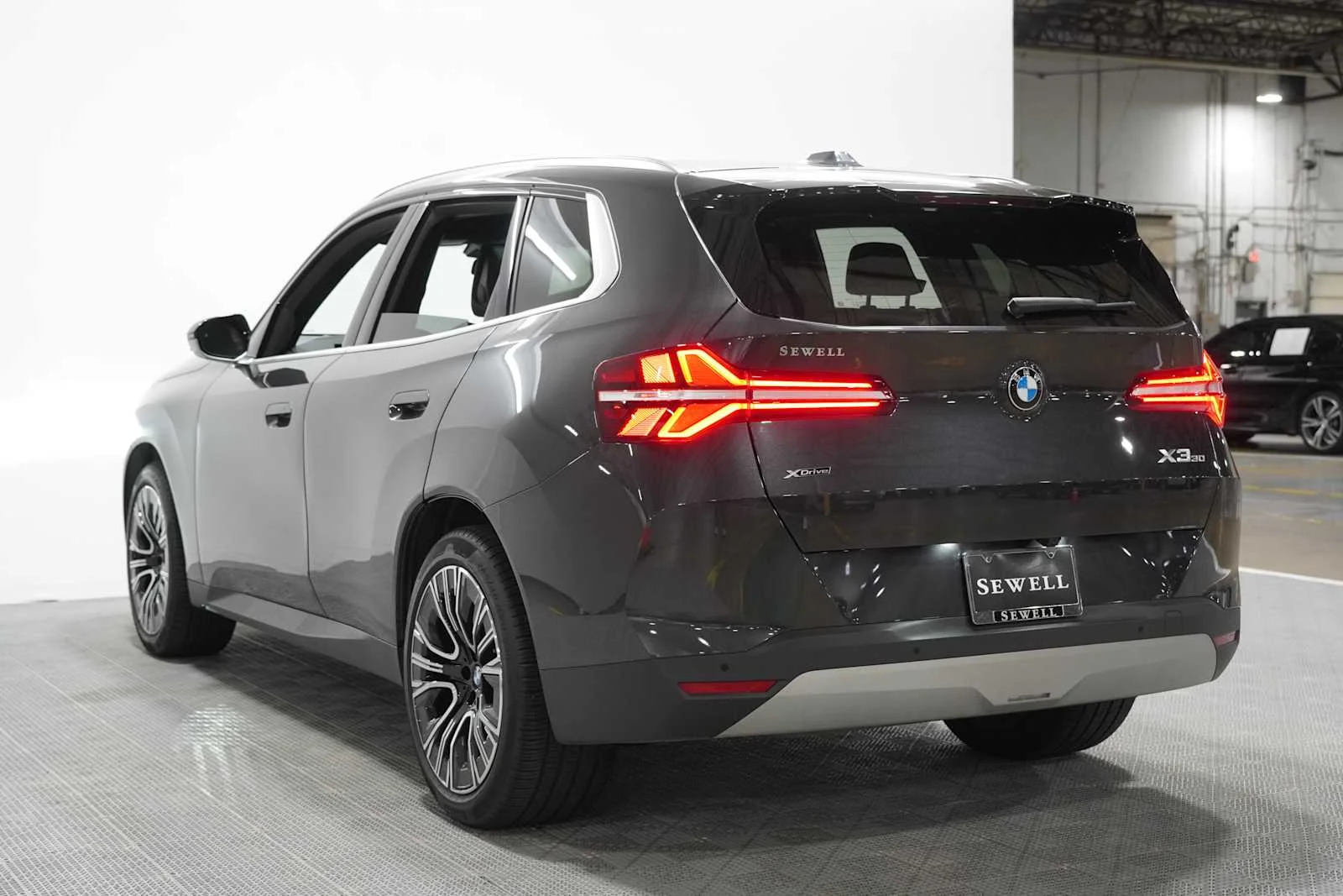 Used 2025 Dark Graphite Metallic BMW 30 xDrive image 5