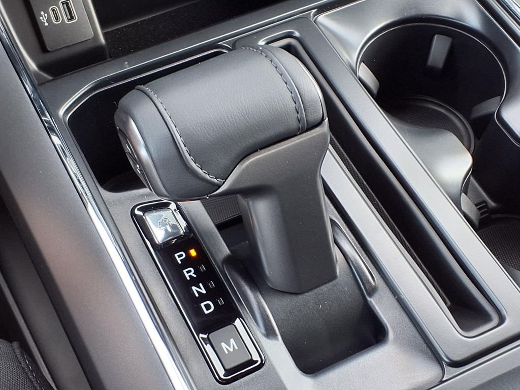 New 2026 Agate Black Metallic Ford XLT image 19