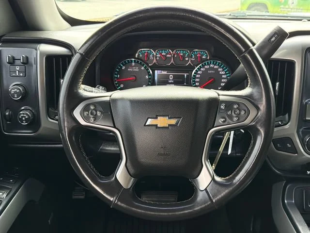 Used 2017 DEEP OCEAN BLUE METALLIC Chevrolet LT image 23