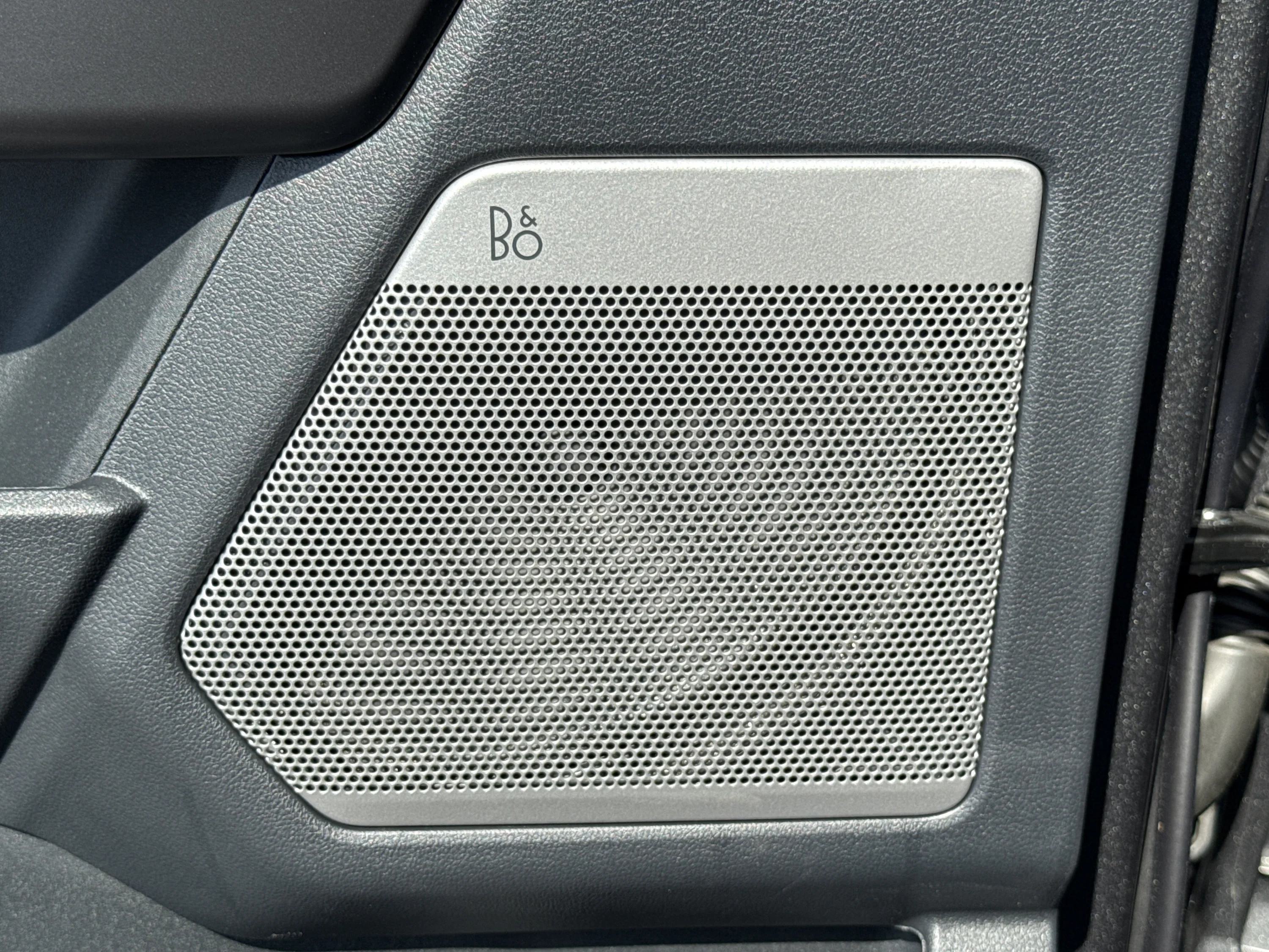 Used 2025 Carbonized Gray Metallic Ford Tremor image 25
