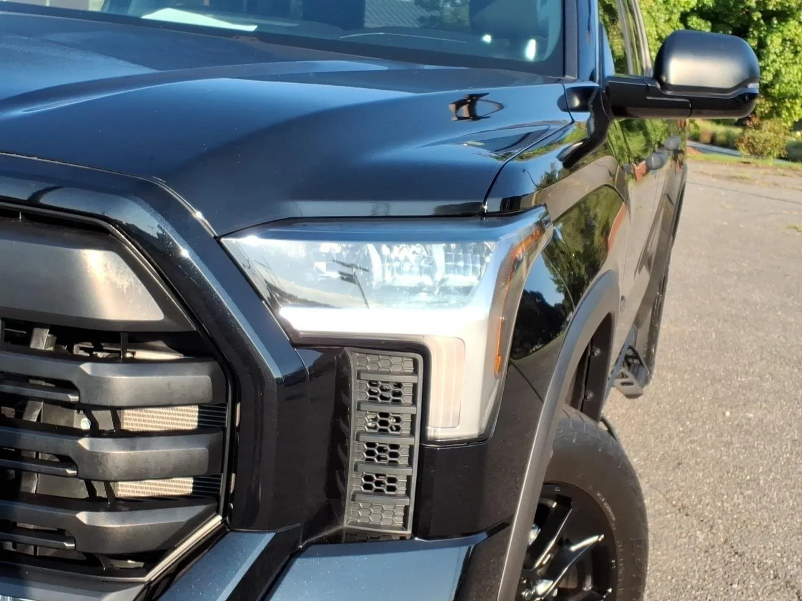 Used 2023 Midnight Black Metallic Toyota SR5 image 16