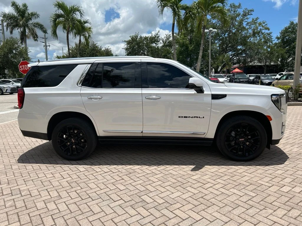 Used 2023 White GMC Denali image 2