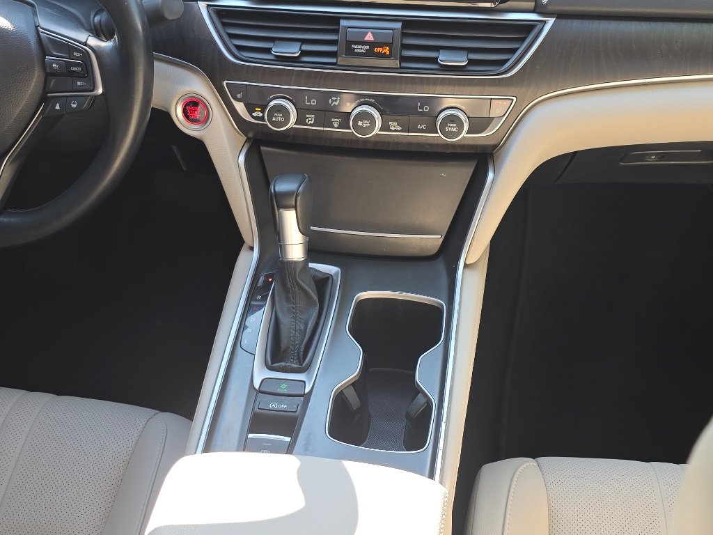 Certified Used 2021 White Honda EX-L image 25