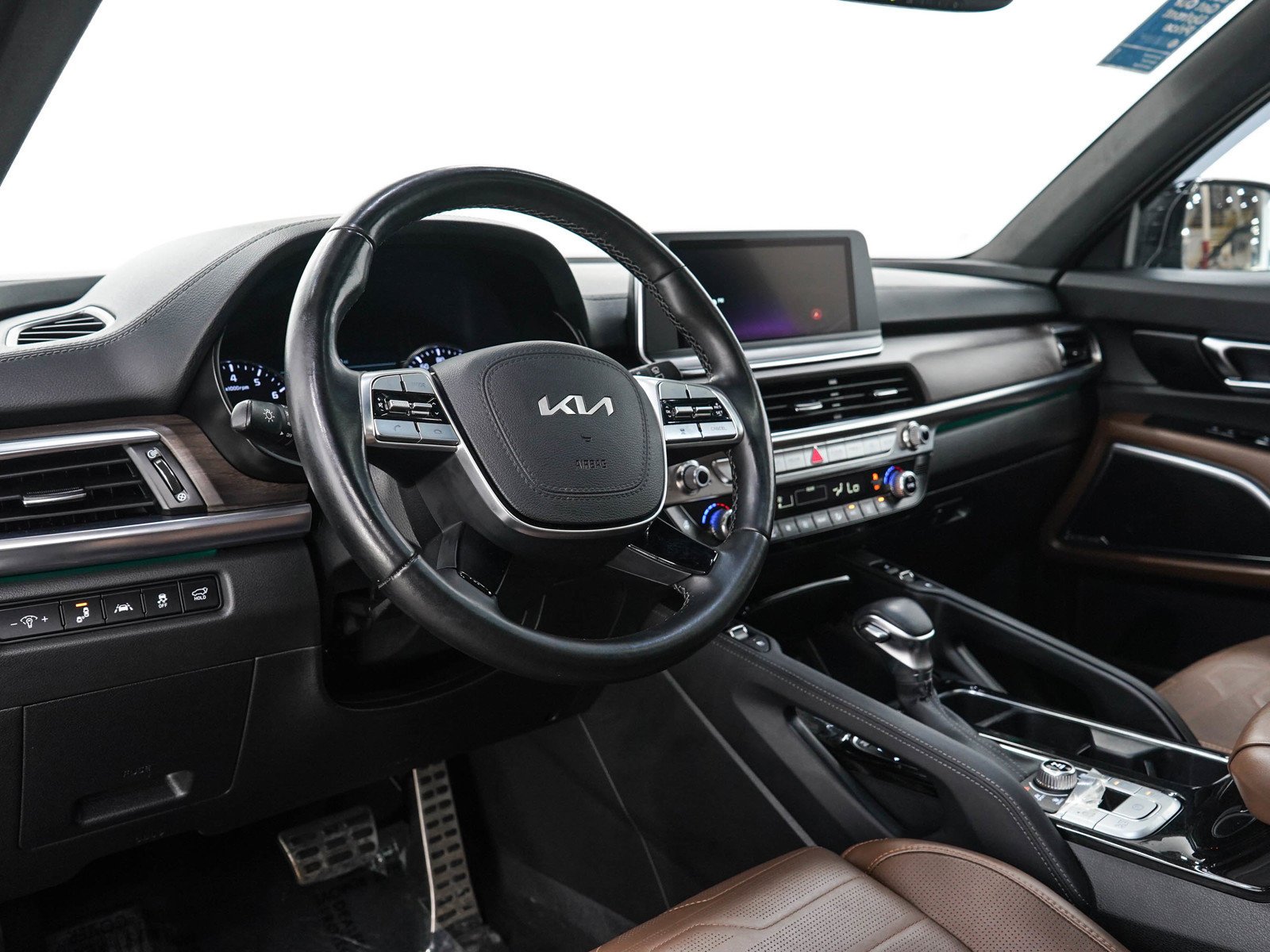 Used 2022 Black Copper Kia SX AWD image 28