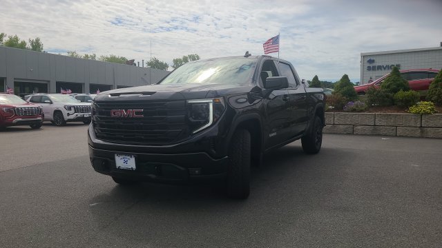 New 2026 Onyx Black GMC Elevation image 3