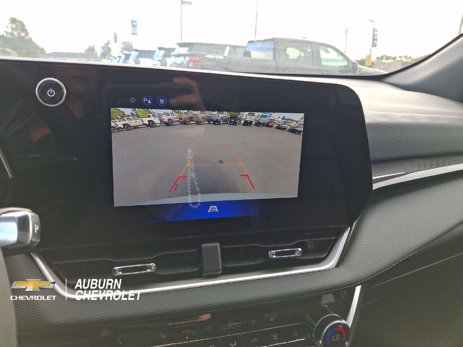 2027 Chevrolet Equinox LT - Photo 13