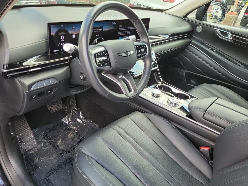 Used 2025 Black Genesis 2.5T image 33