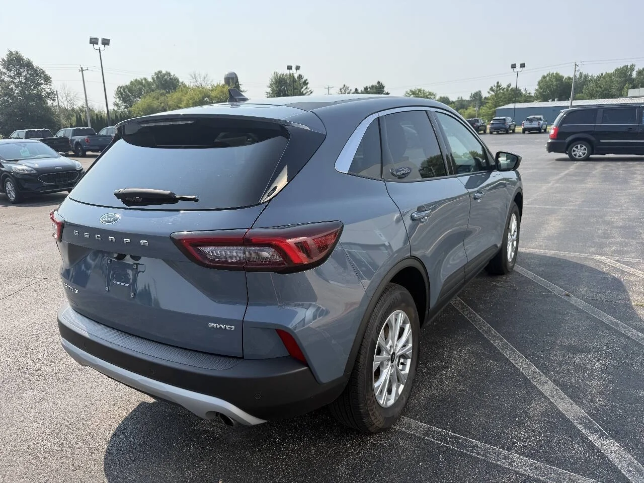 Used 2023 Atlas Blue Ford Active AWD 4dr SUV image 5