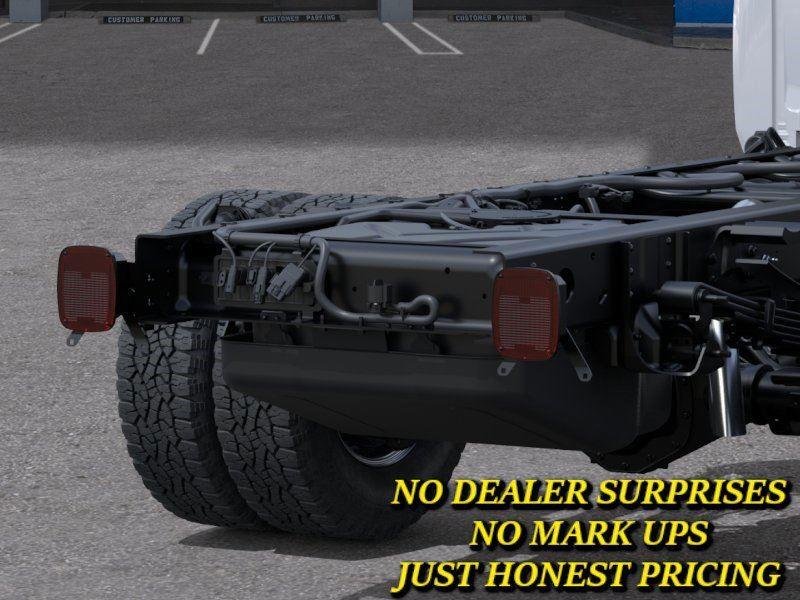 New 2026 Summit White Chevrolet Work Truck image 11