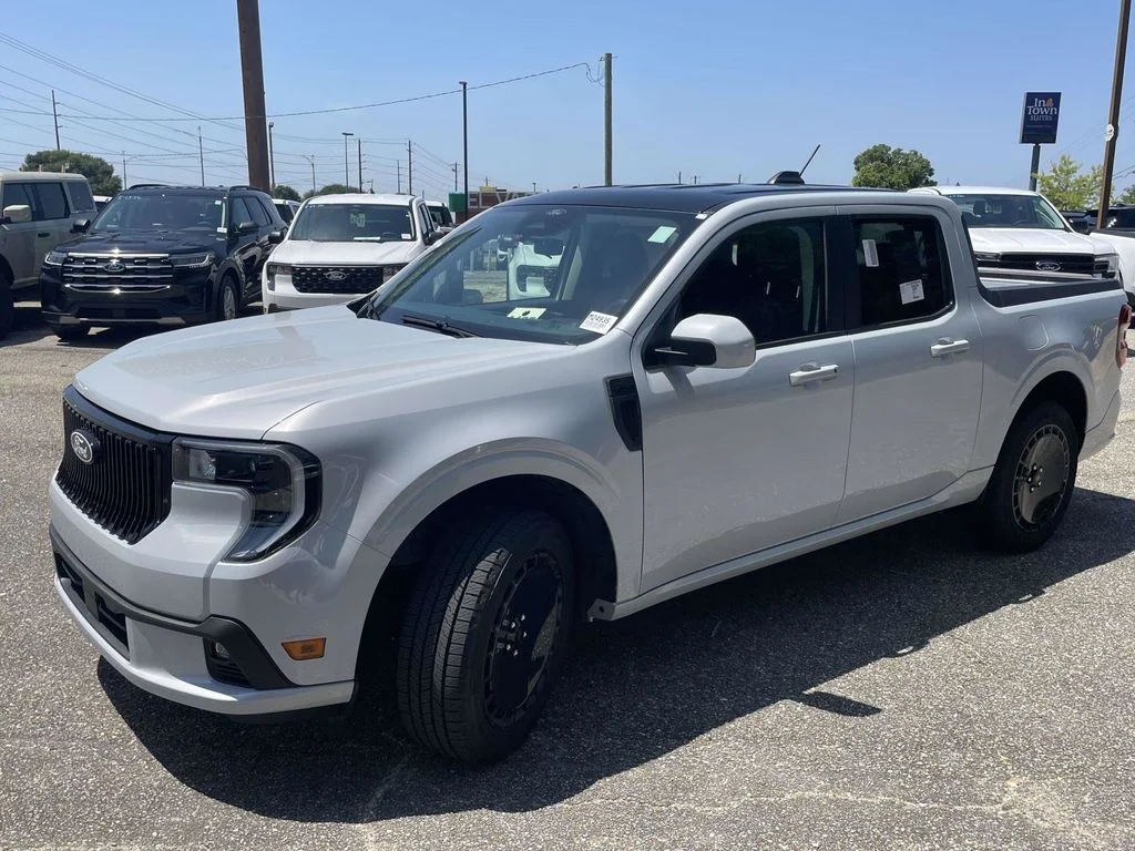 New 2026 White Ford Lobo Standard image 7