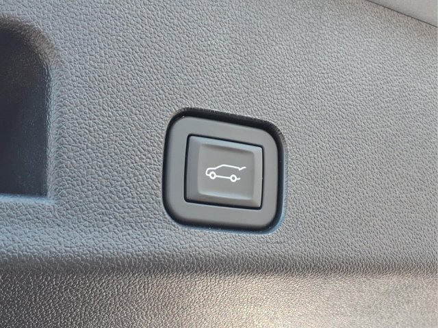 Used 2026 Moonstone Gray Metallic Buick Preferred image 23