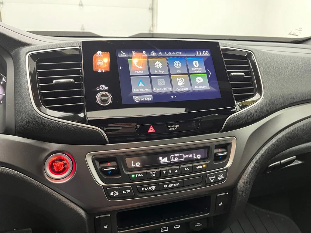 Used 2025 Red Honda EX-L image 27