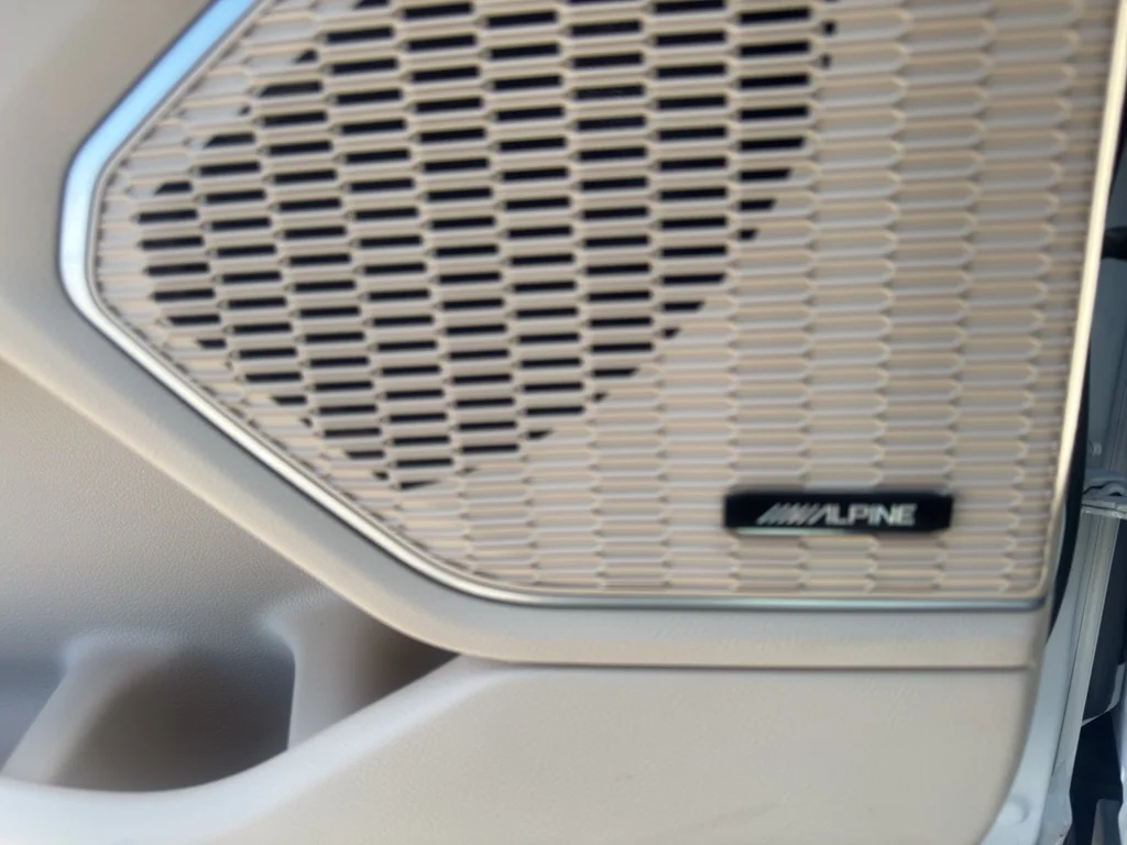 Used 2024 Bright White Clearcoat Jeep Limited image 29