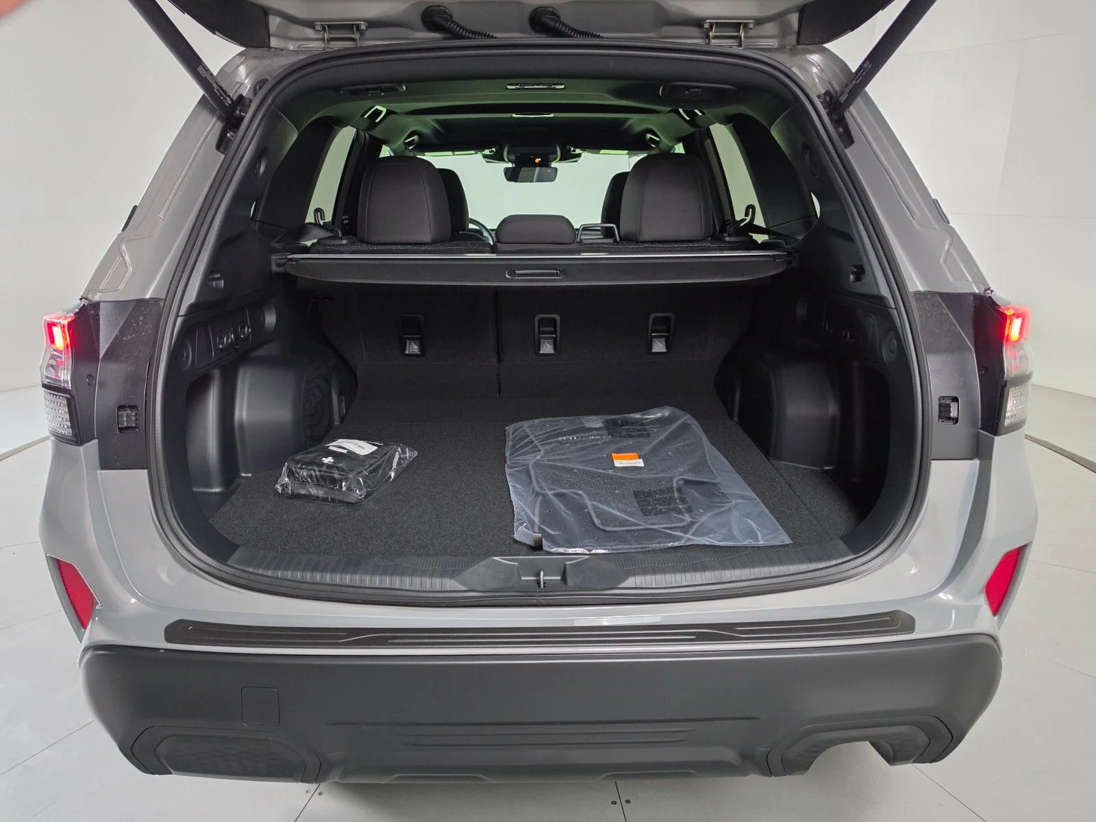 2026 Subaru Forester Premium - Photo 17