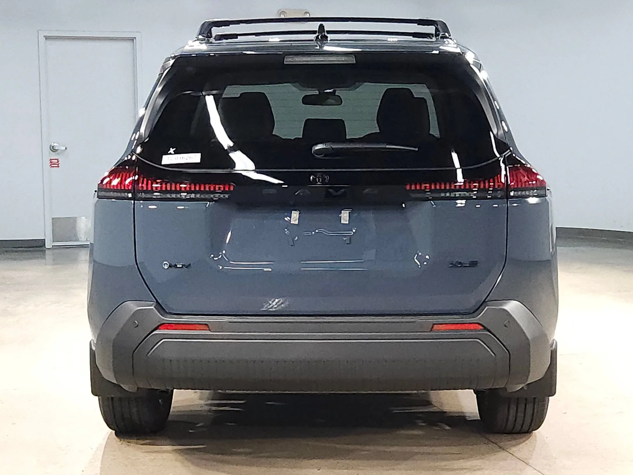 New 2026 Cloud Toyota XLE Premium image 6