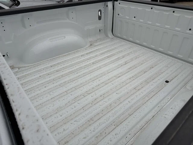 New 2026 Bright White Clear-Coat Exterior Paint RAM Laramie image 27