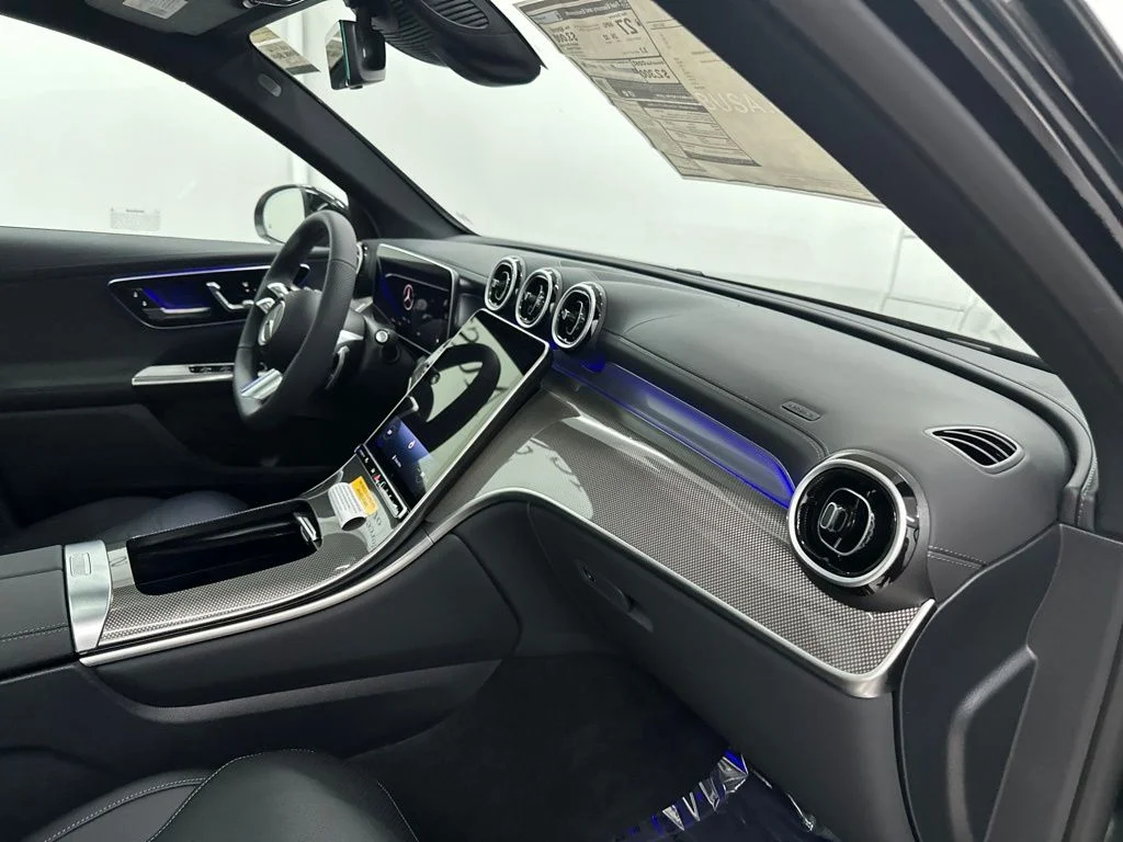 New 2026 Black Mercedes-Benz GLC 300 image 24