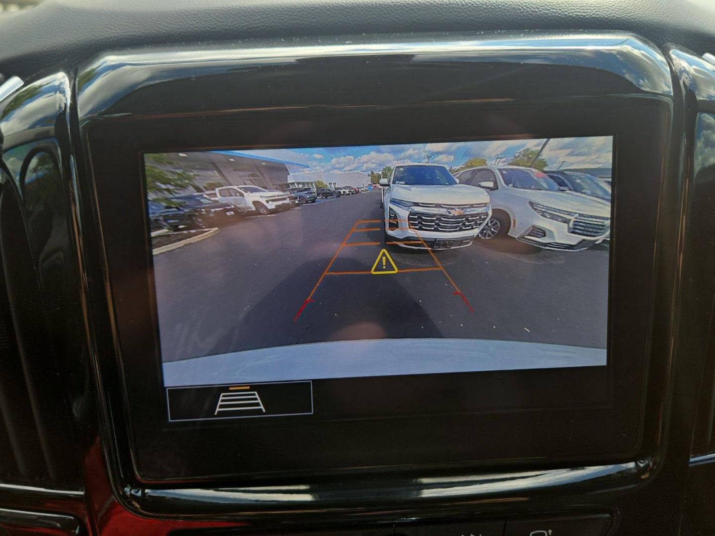 Used 2020  Chevrolet LT image 5