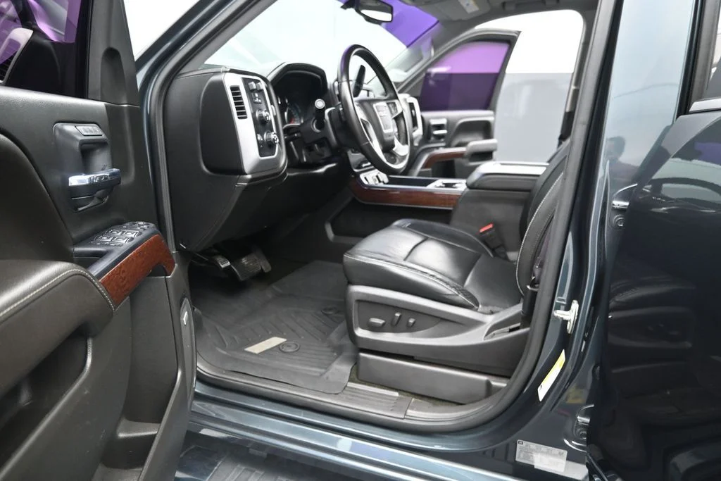 Used 2017 Gray GMC SLT image 15