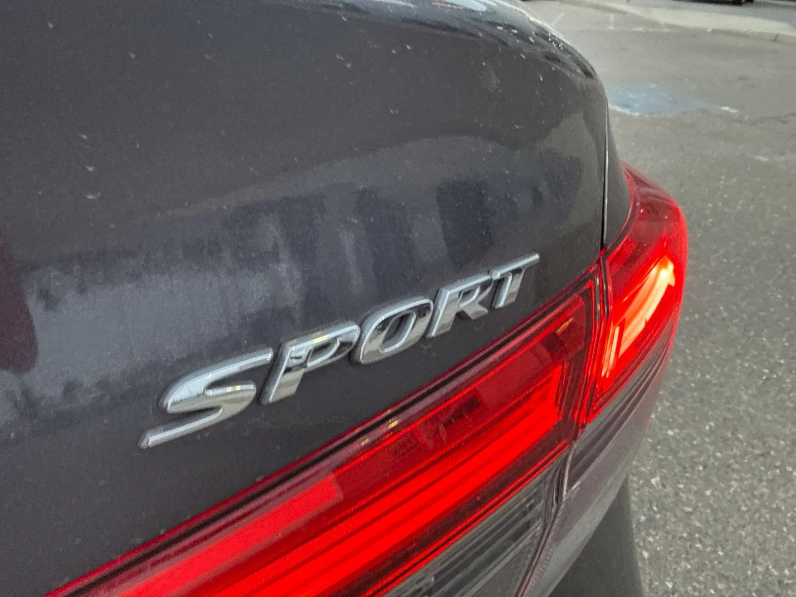 Used 2022  Honda Sport image 6