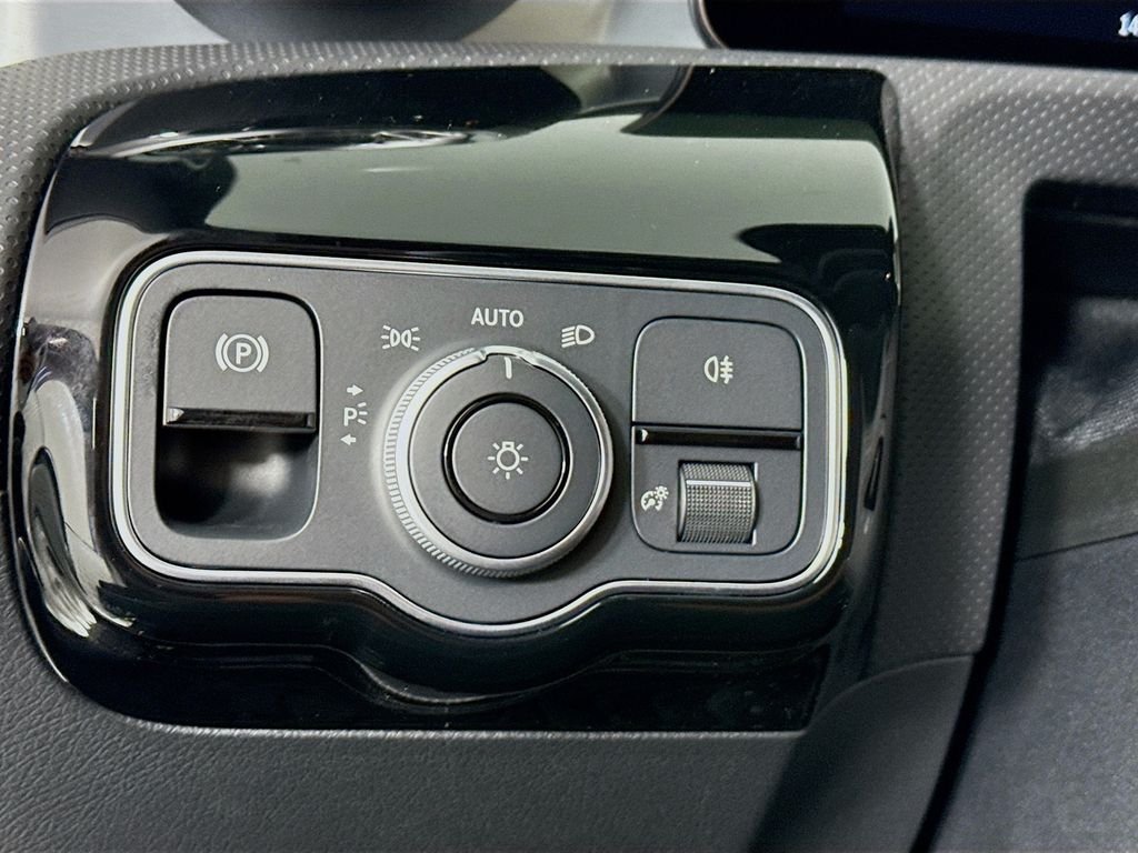 Used 2026 White Mercedes-Benz CLA 250 image 11