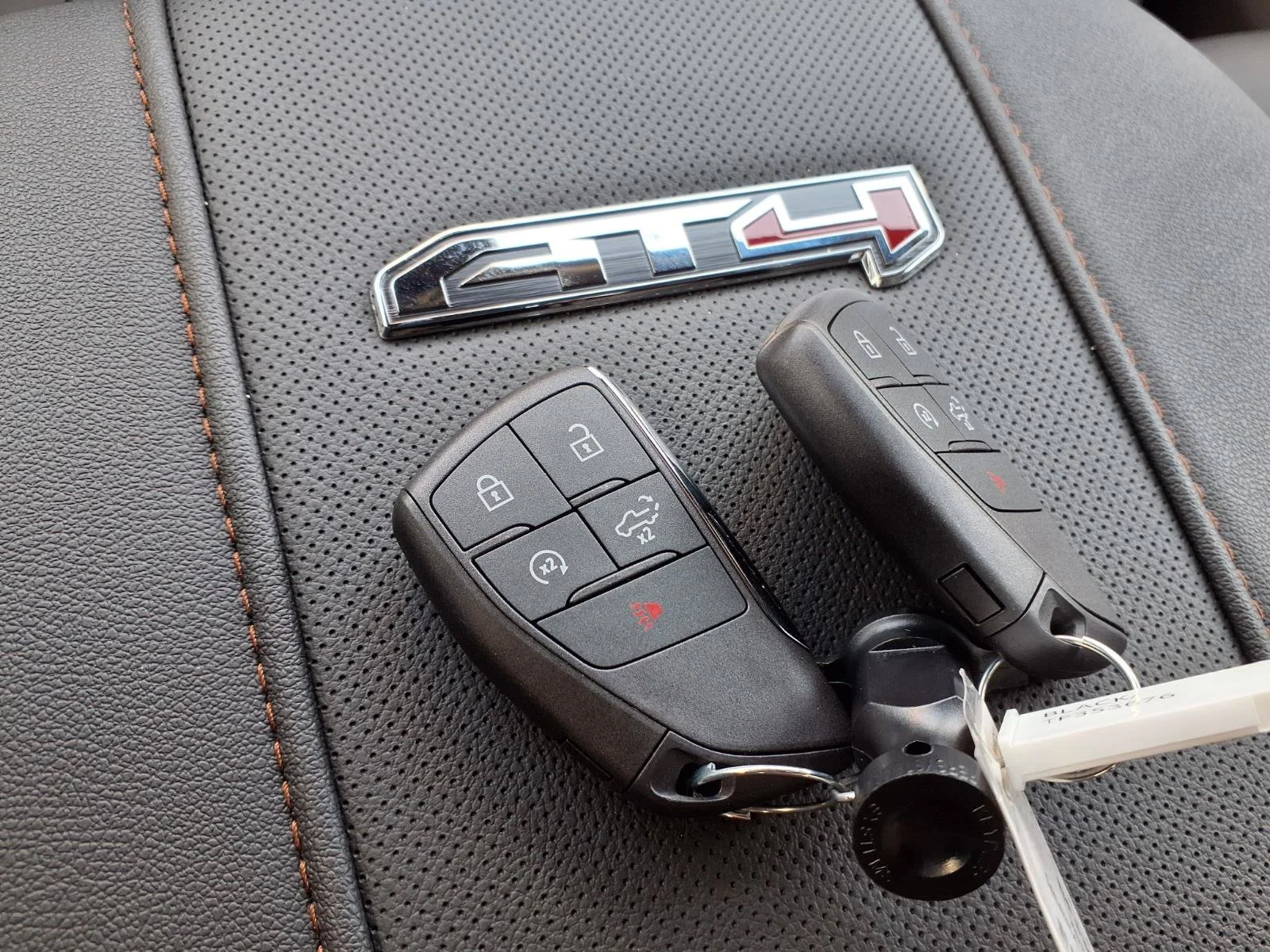 2026 GMC Sierra 2500HD AT4 - Photo 11