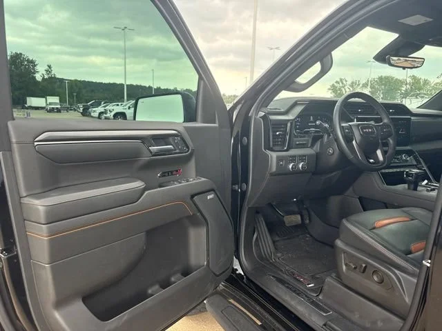 Used 2024 Onyx Black GMC AT4 image 6