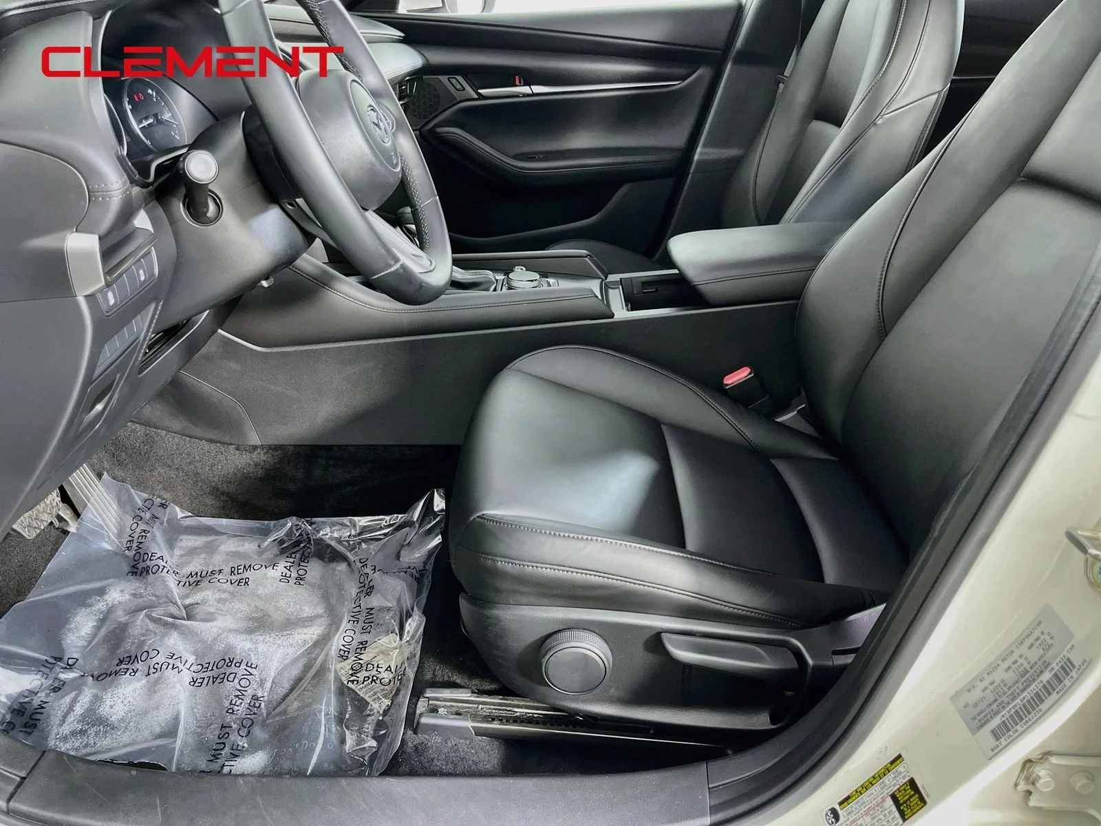 Used 2021 White Mazda Select image 25