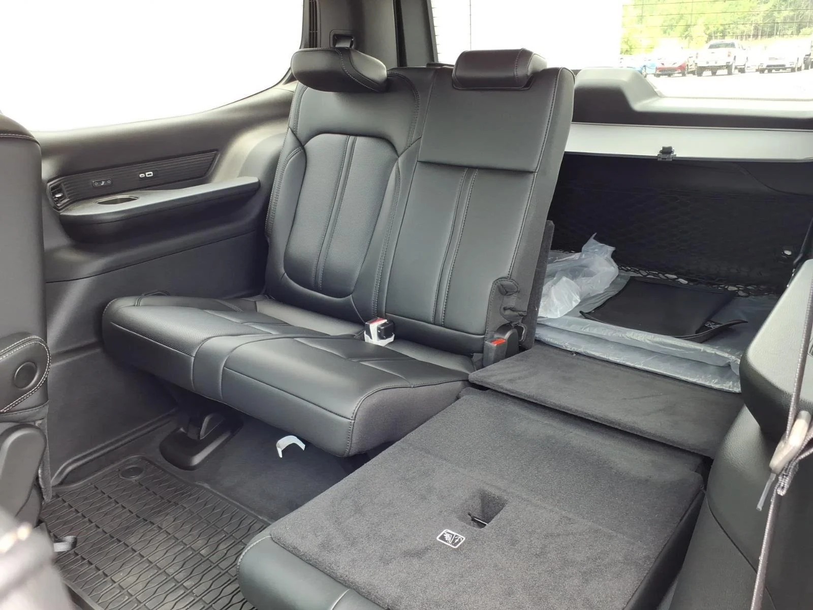 New 2026 Baltic Gray Metallic Clearcoat Jeep Upland image 22
