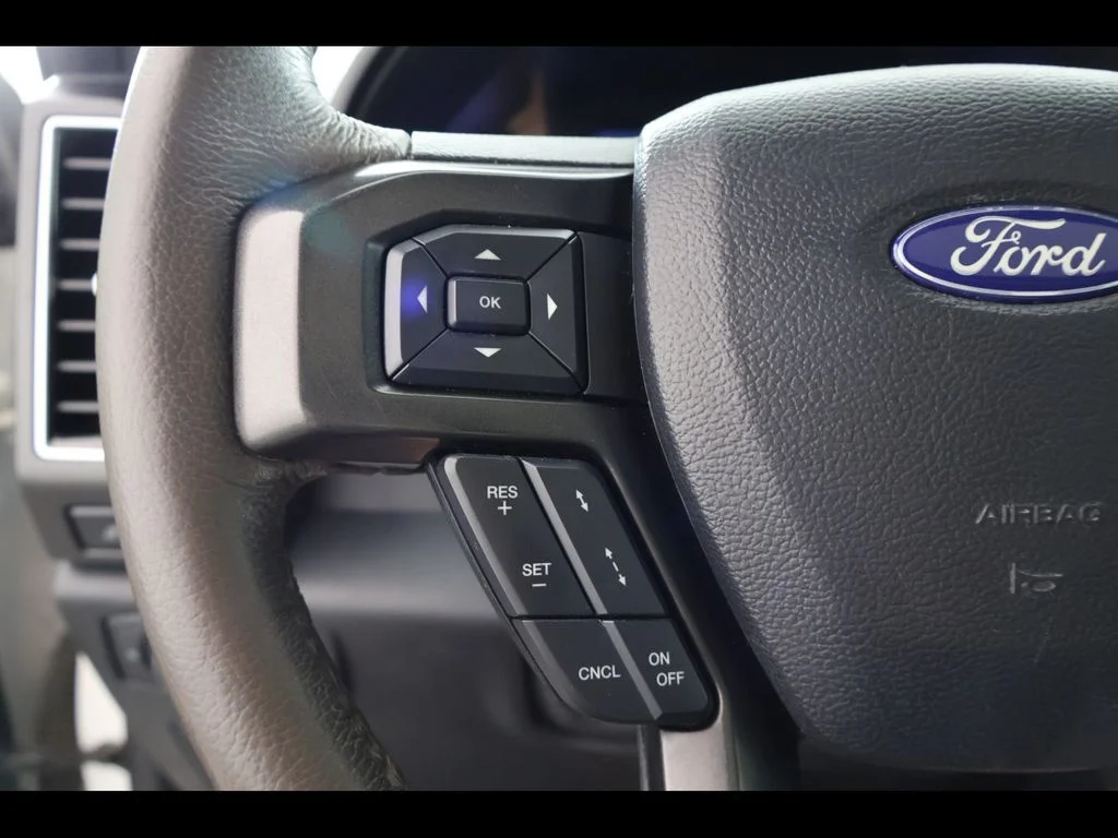 Used 2021 White Ford King Ranch image 26