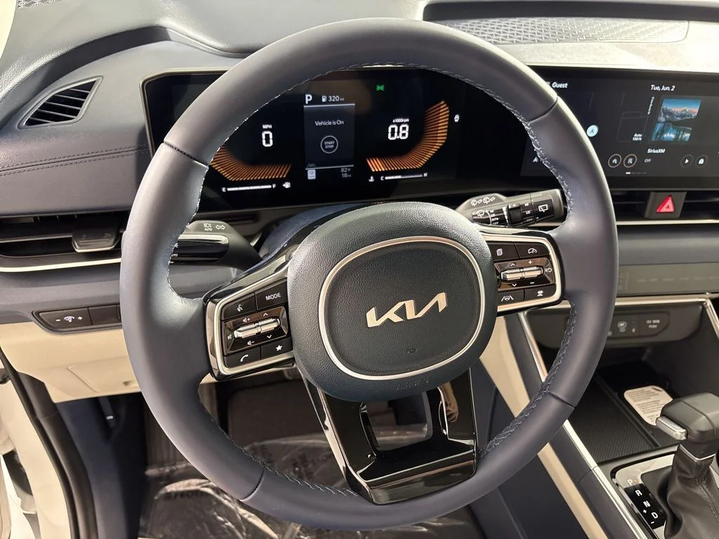 New 2026 White Kia EX image 31