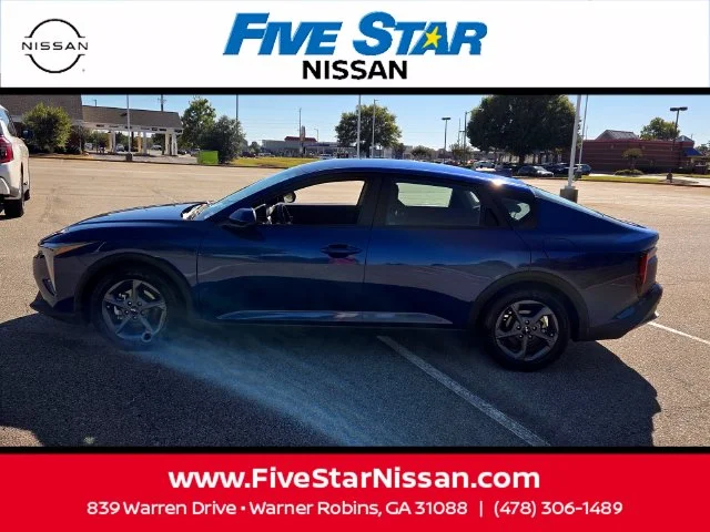 Used 2025 Blue Kia LXS image 4