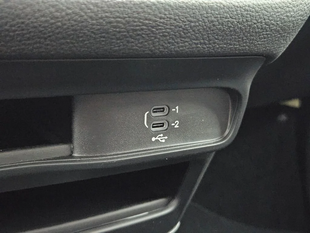 2026 Chrysler Pacifica Select - Photo 23