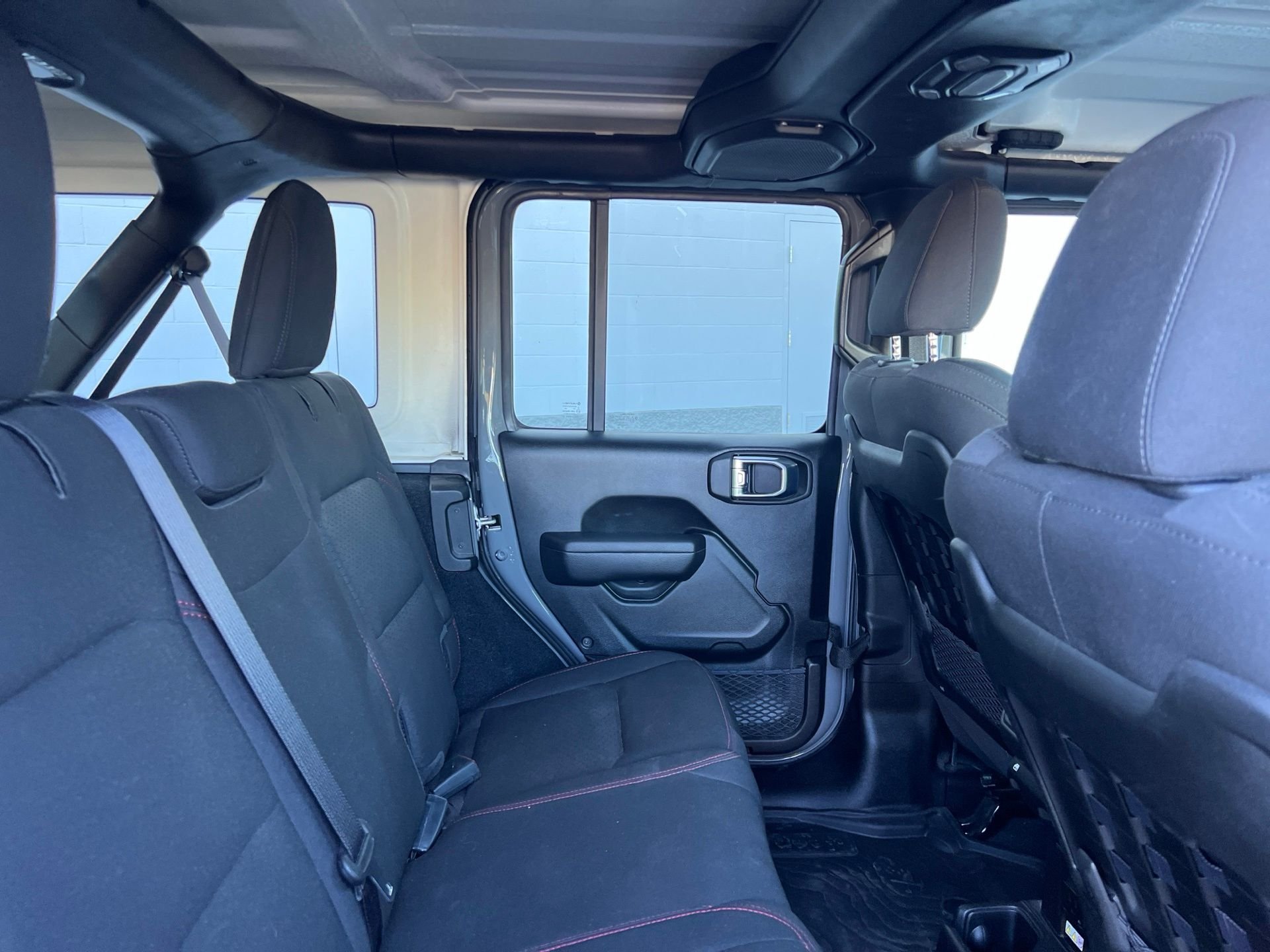 Used 2022 Gray Jeep Unlimited Rubicon image 18