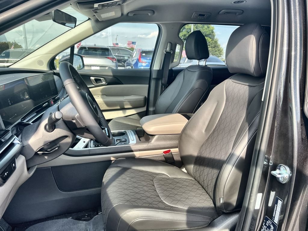 New 2026 Gray Kia LXS image 11
