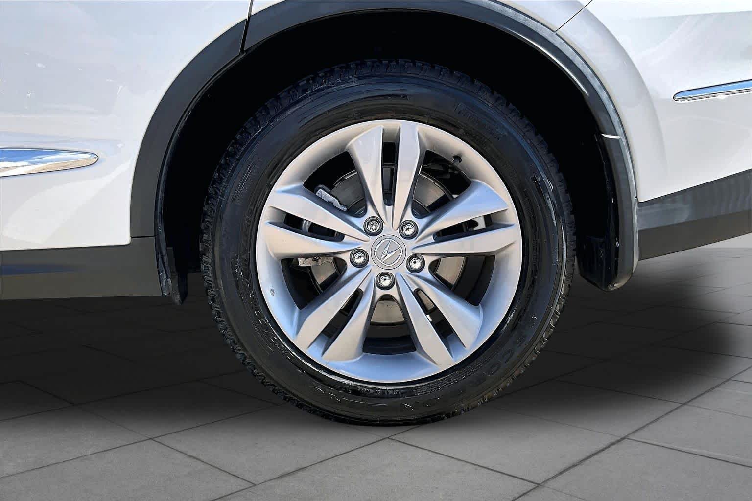 Used 2022 Platinum White Pearl Acura  image 11