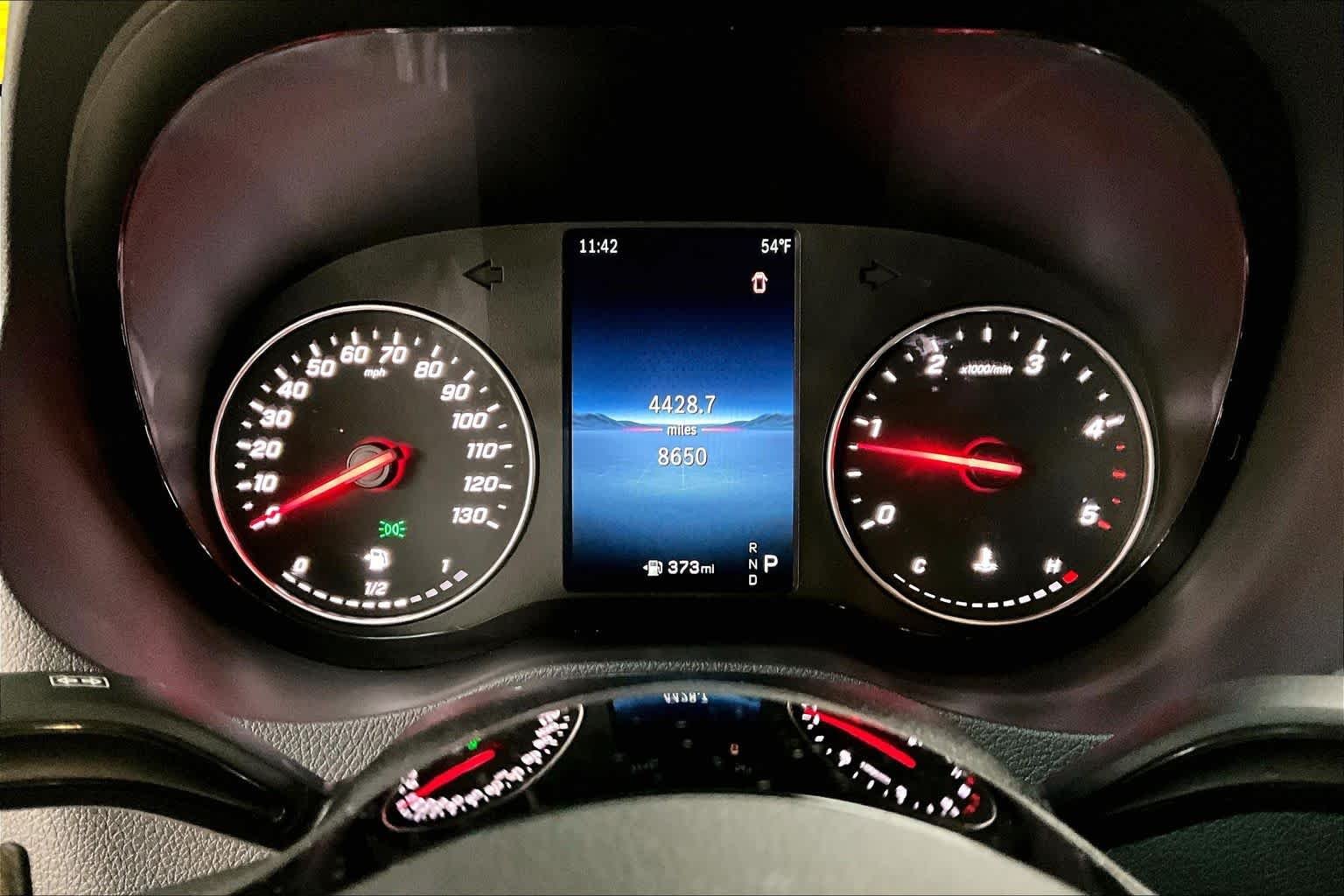 Used 2025 Arctic White Mercedes-Benz  image 25
