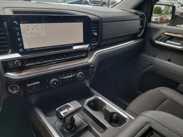 Used 2022  Chevrolet LT Trail Boss image 22
