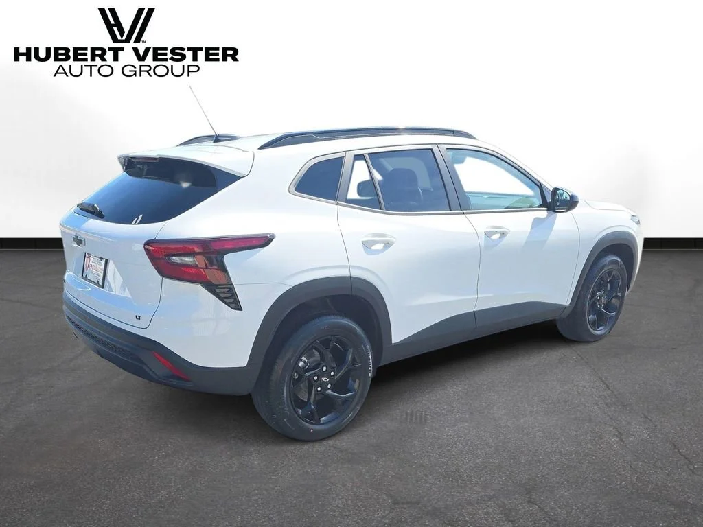 2026 Chevrolet Trax LT - Photo 6