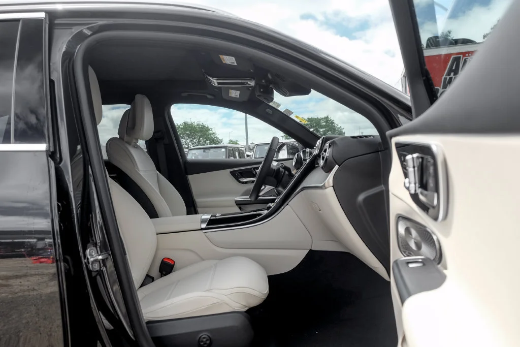 New 2026 Graphite Grey Metallic Mercedes-Benz GLC 300 image 54